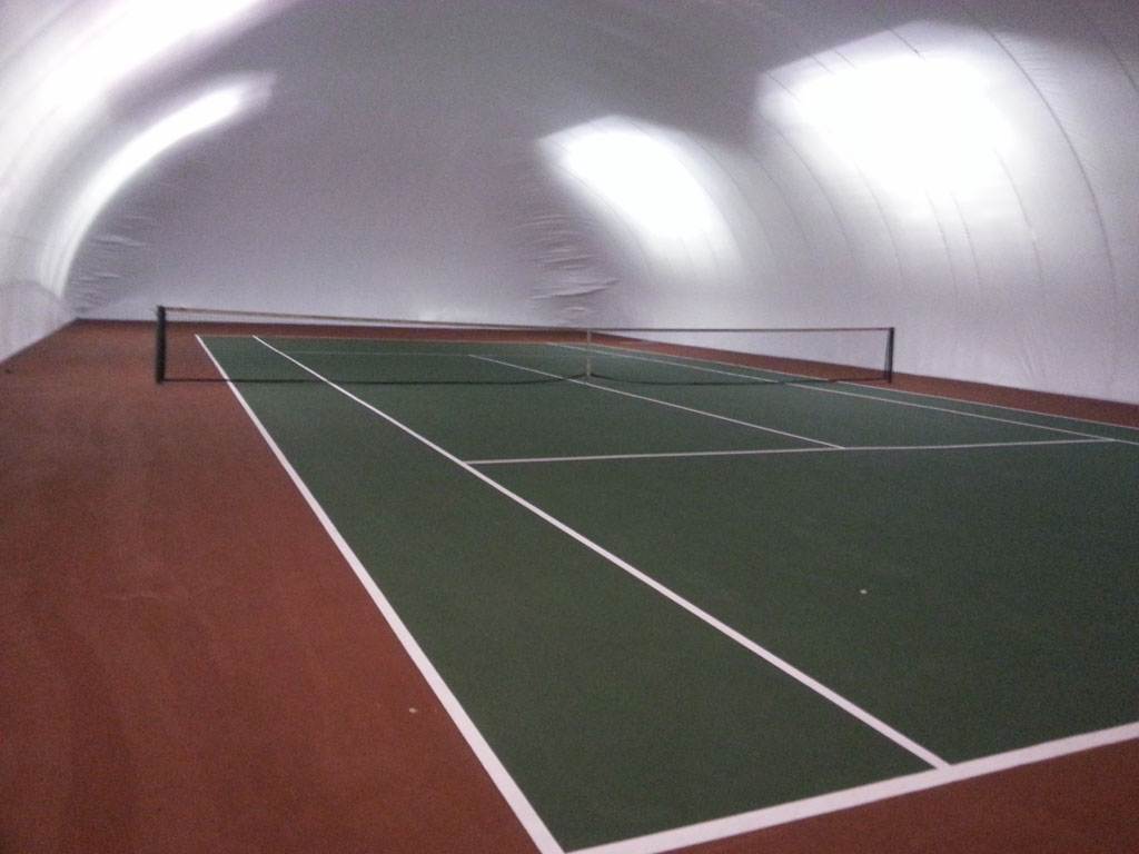 tenis kortu kapatma